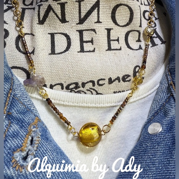 Alquimia Gold and Brown Necklace with Minimalist Design gemstones - Picture 1 of 3